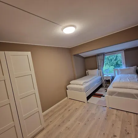 I Underetasje Eidsvag I Asane * Bergen
